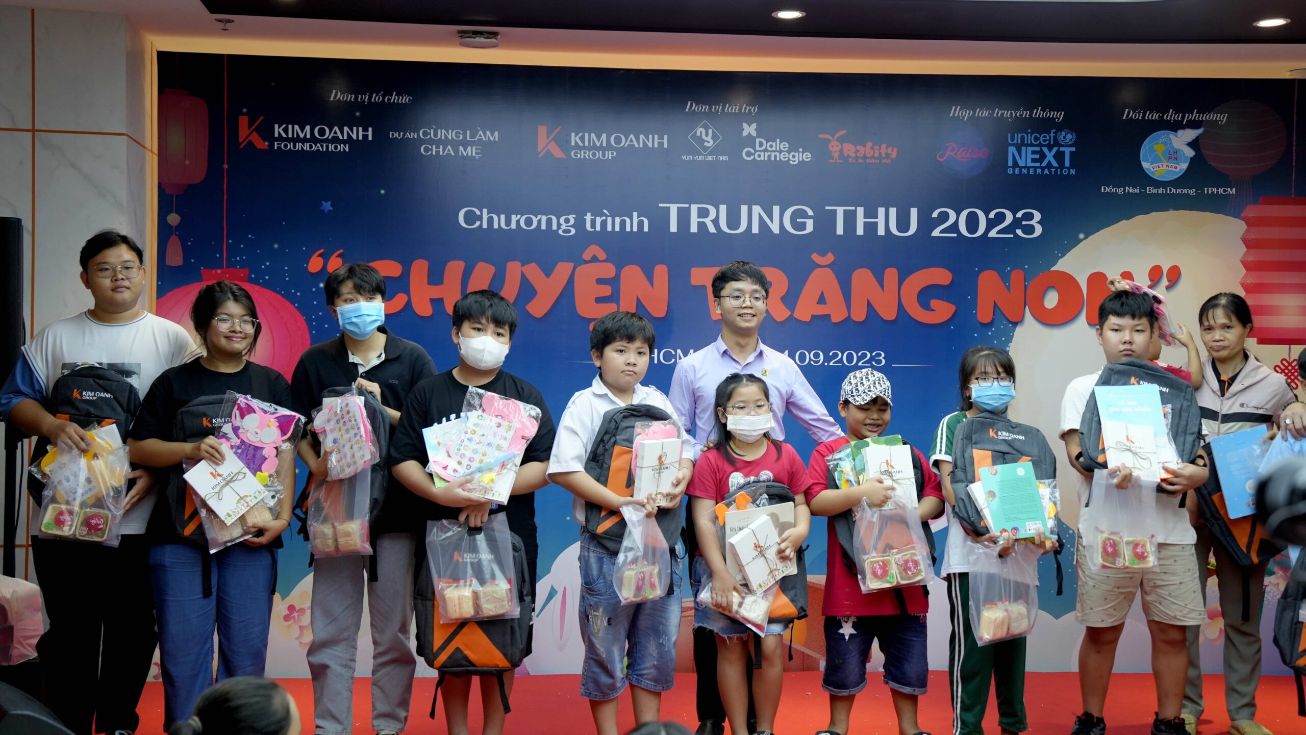 “Chuyện Trăng Non” – Trung thu tình thân, kết nối cộng đồng, đồng hành cùng trẻ mồ côi
