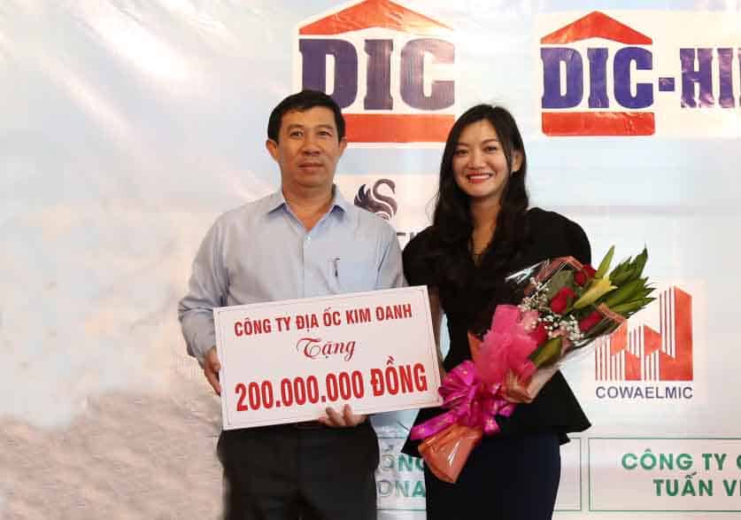 ỦNG HỘ 200 TRIỆU ĐỒNG CHĂM LO TẾT CHO NGƯỜI NGHÈO HUYỆN NHƠN TRẠCH TỈNH ĐỒNG NAI