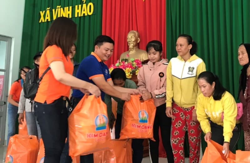 HÃY CHO ĐI VÌ MỘT XÃ HỘI HẠNH PHÚC