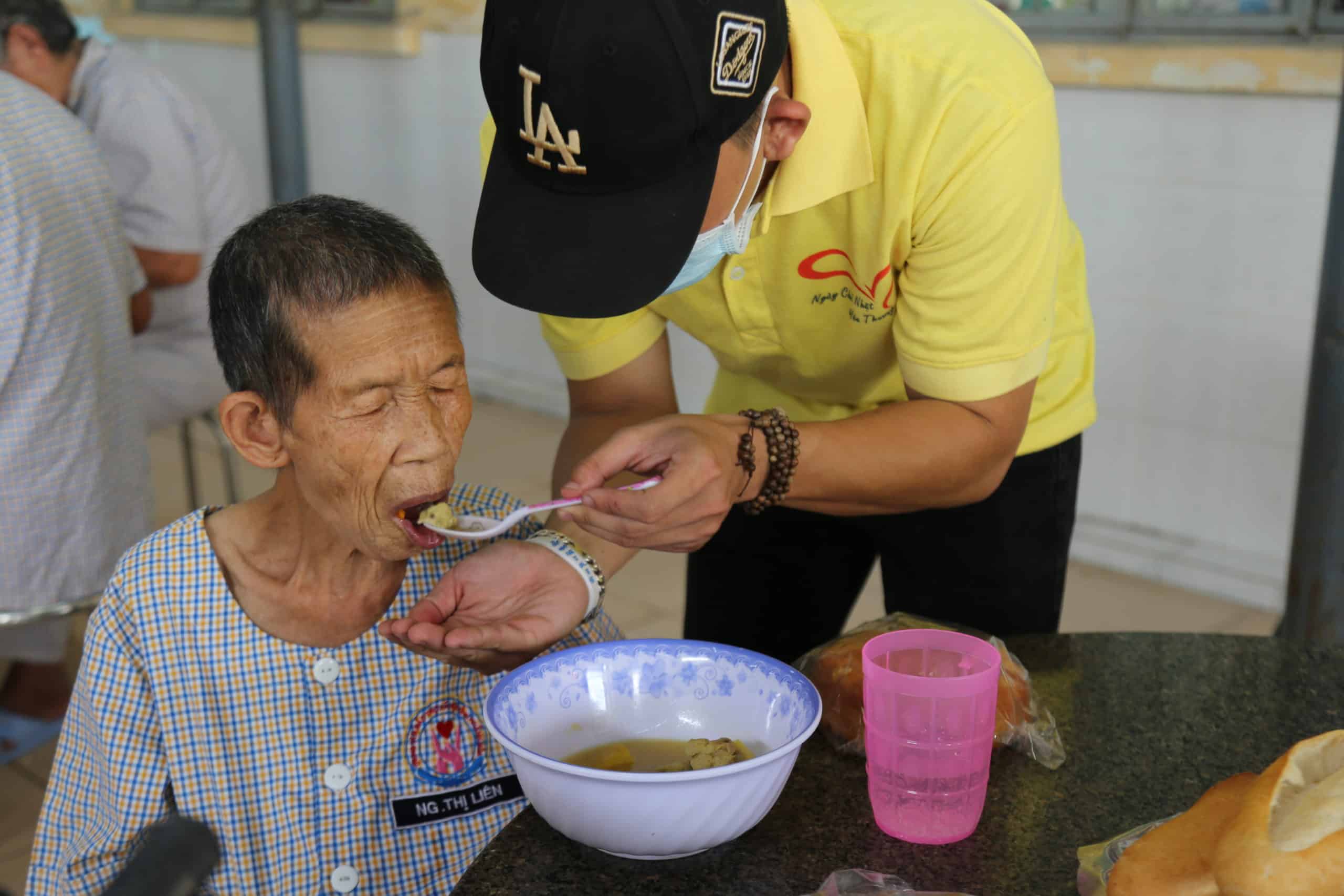 NGÀY CHỦ NHẬT YÊU THƯƠNG