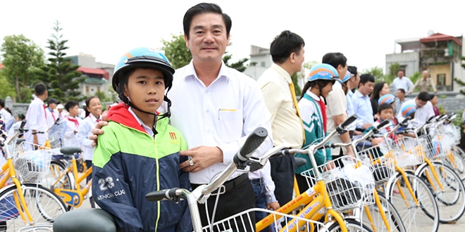 Trao 190 suất học bổng trị giá 400 triệu đồng cho học sinh nghèo vượt khó tỉnh Thái Bình
