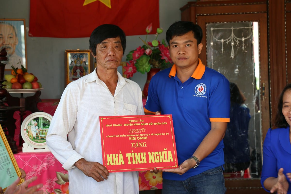TRAO TẶNG NHÀ TÌNH NGHĨA CHO GIA ĐÌNH LIỆT SĨ TẠI HUYỆN GÒ CÔNG ĐÔNG, TỈNH TIỀN GIANG