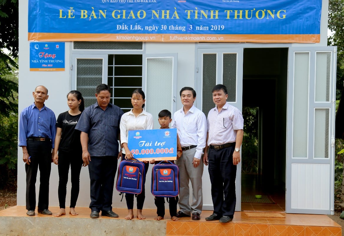TỪ THIỆN KIM OANH HIỆN THỰC HÓA ƯỚC MƠ CỦA 6 ANH EM MỒ CÔI