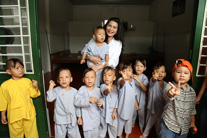 KIM OANH VÀ SỨ MỆNH “VÌ MẦM XANH TƯƠNG LAI”