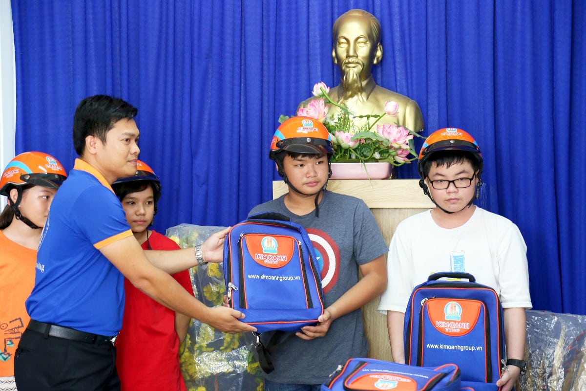 TỪ THIỆN KIM OANH DƯỠNG NUÔI NHỮNG MẦM NON TƯƠNG LAI TẠI HUYỆN NHÀ BÈ – TP HỒ CHÍ MINH