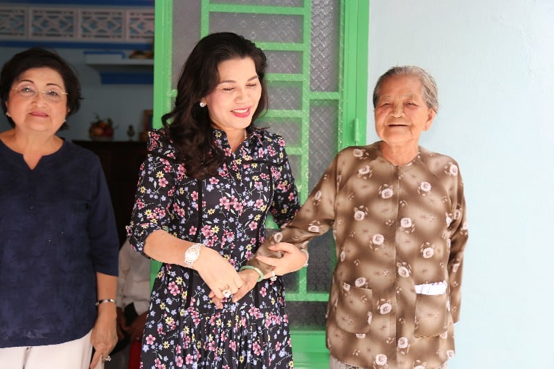 TRAO TẶNG NGÔI NHÀ YÊU THƯƠNG CHO CỤ BÀ SỐNG NEO ĐƠN Ở TÂN UYÊN – BÌNH DƯƠNG