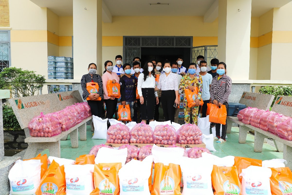 6.800 NGƯỜI KHÓ KHĂN TỈNH ĐỒNG NAI VÀ BÌNH DƯƠNG ĐƯỢC QUỸ TỪ THIỆN KIM OANH HỖ TRỢ