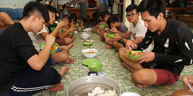 Có một “Mái ấm Không Tên” giữa lòng Sài Gòn hoa lệ