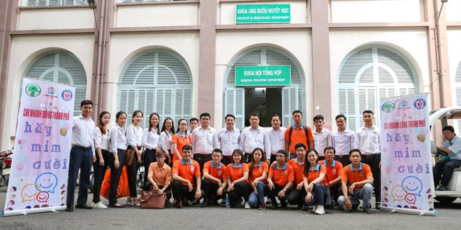 QUỸ TỪ THIỆN KIM OANH MANG NỤ CƯỜI ĐẾN VỚI CÁC BỆNH NHI