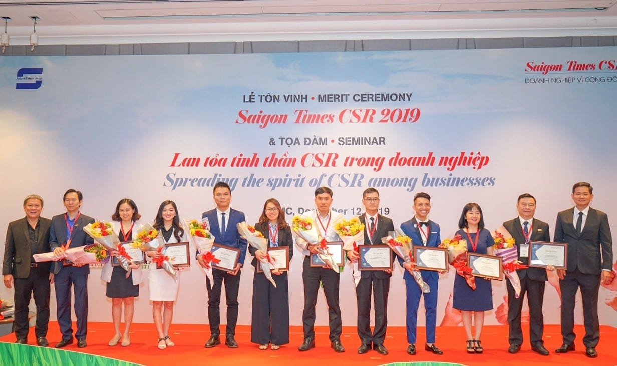 KIM OANH GROUP ĐƯỢC VINH DANH DOANH NGHIỆP VÌ CỘNG ĐỒNG