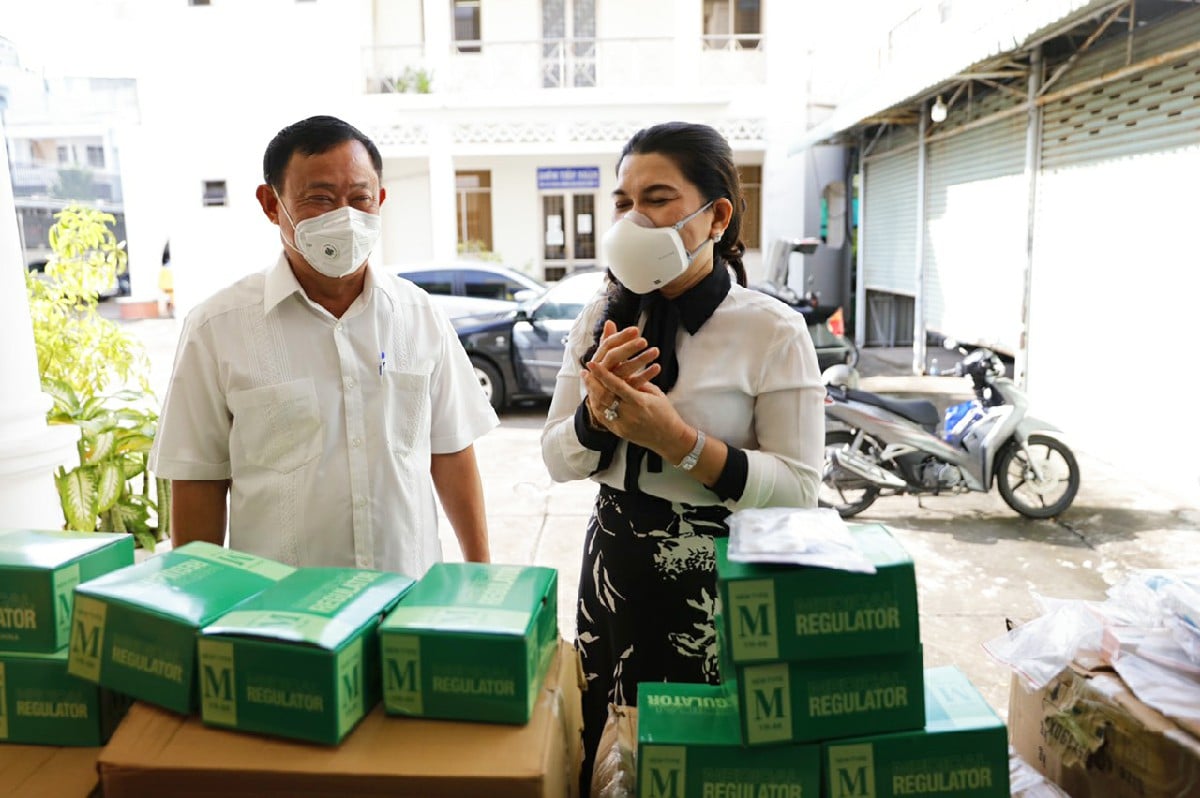 QUỸ TỪ THIỆN KIM OANH CHĂM LO SỨC KHỎE NGƯỜI LAO ĐỘNG HỒI HƯƠNG