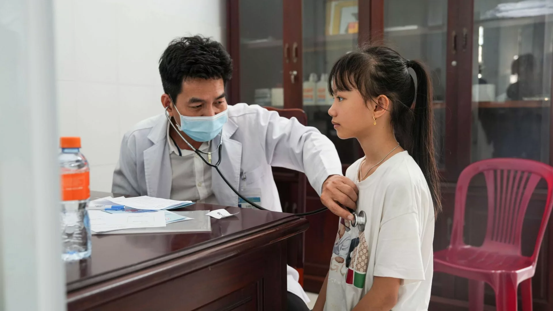 Mang y tế chất lượng đến gần hơn với người dân vùng khó khăn