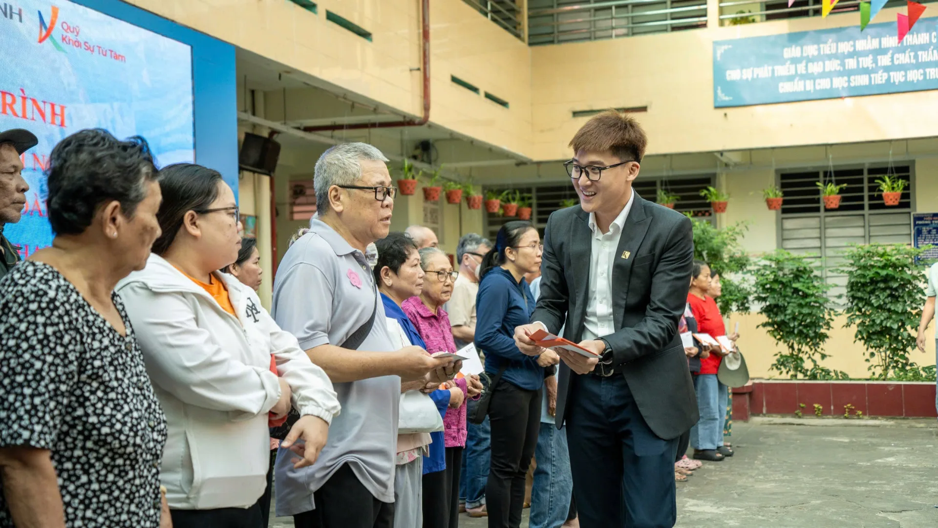 Gieo xuân mùa 3 đến với trẻ em khó khăn tại Đồng Nai