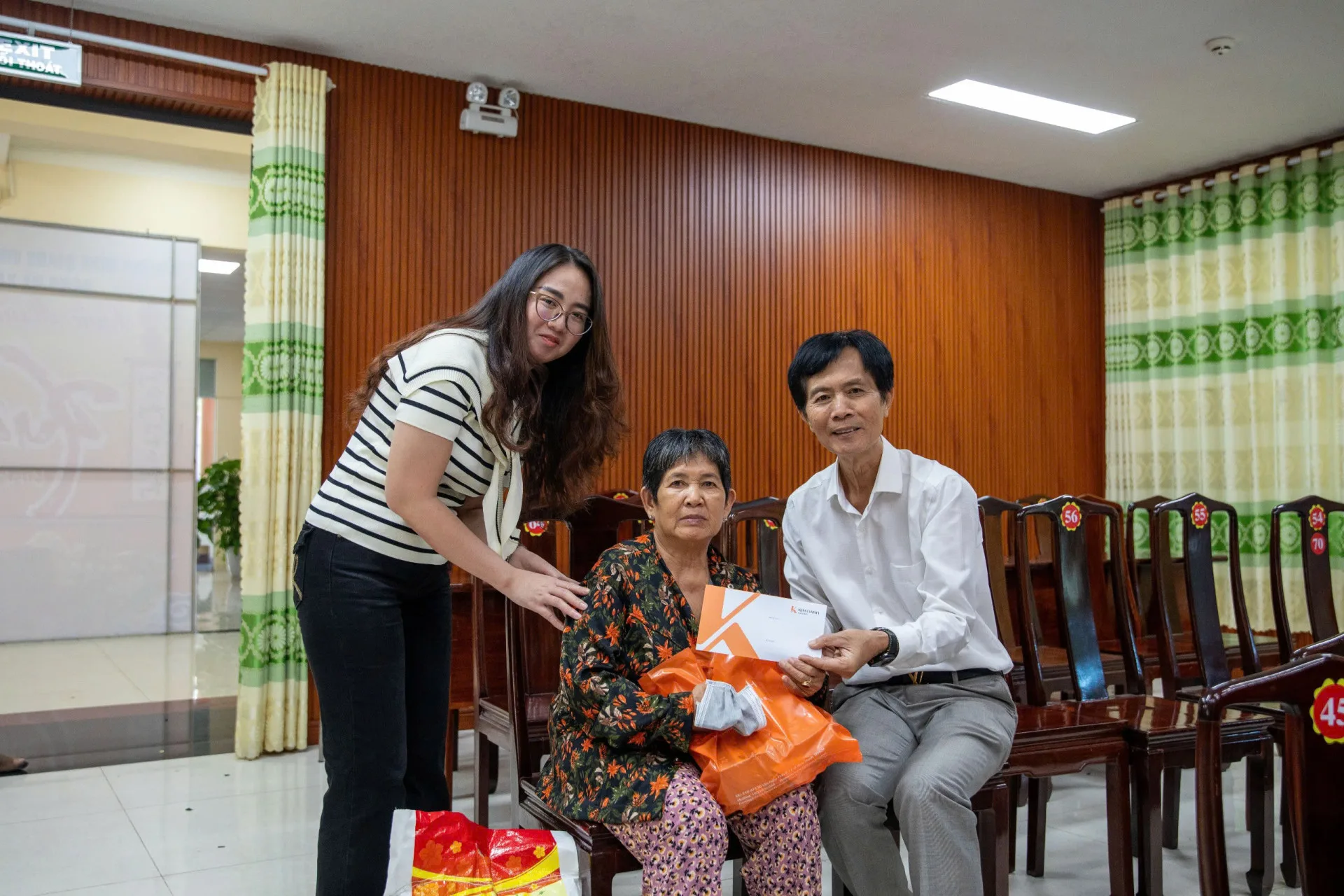 Quỹ Khởi Sự Từ Tâm chăm lo tết cho bà con tại Đồng Nai