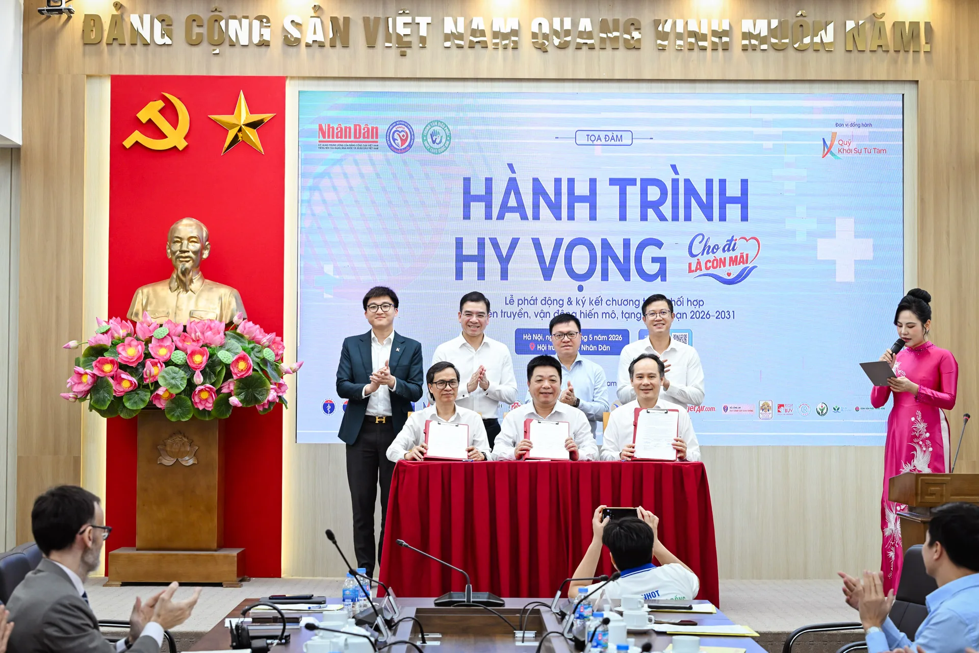 QUỸ KHỞI SỰ TỪ TÂM ĐỒNG HÀNH CÙNG HÀNH TRÌNH LAN TỎA VĂN HÓA HIẾN TẠNG