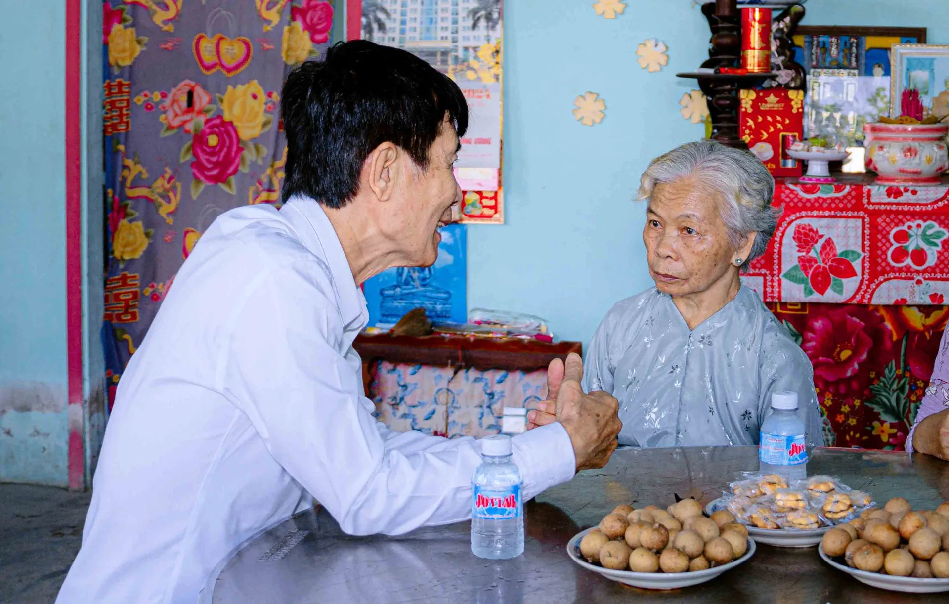 TRI ÂN NGƯỜI VỢ THUỶ CHUNG CỦA LIỆT SĨ HUỲNH VĂN QUÊN