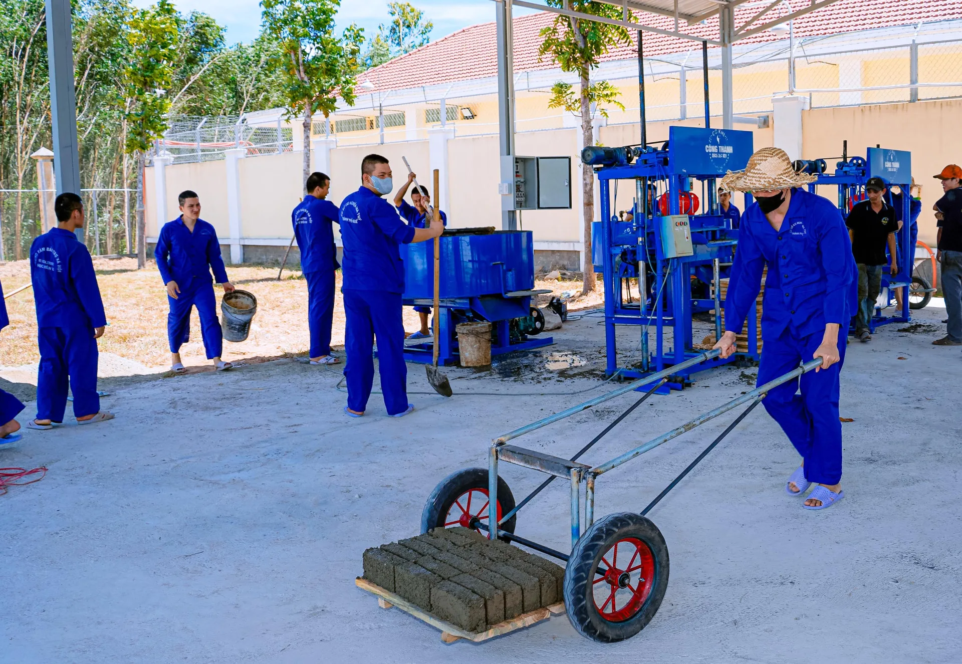 TRAO SINH KẾ, MỞ LỐI TÁI HÒA NHẬP CHO NGƯỜI SAU CAI NGHIỆN